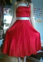 Лот: 8239204. Фото: 2. Платье красное праздничное. Одежда и аксессуары