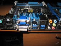 Лот: 5952696. Фото: 2. Материнская плата Asus P8Z77-V... Комплектующие
