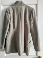 Лот: 12652497. Фото: 2. Пальто розовое и черное. Женская одежда