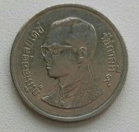 Лот: 21512630. Фото: 2. 1 бат 2004 (2547 тайский год... Монеты