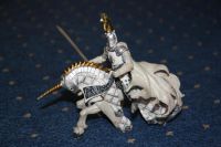 Лот: 8543611. Фото: 2. игрушки-рыцари на конях одним... Игрушки