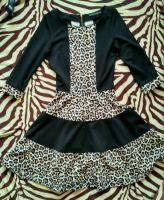 Лот: 11480351. Фото: 2. Платье тёплое. Чёрное с леопардовыми... Женская одежда