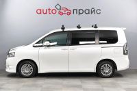 Лот: 23336501. Фото: 4. Toyota Voxy 2009