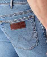 Лот: 21134725. Фото: 6. Джинсы мужские Wrangler 821 Straight...