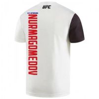 Футболка UFC Reebok именная "Khabib Nurmagomedov" — купить в Красноярске.  Состояние: Удовлетворительное. Футболки на интернет-аукционе Au.ru