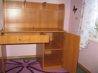 Лот: 5731895. Фото: 2. стол письменный со съёмной полкой. Кухонная мебель