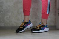Лот: 7855993. Фото: 4. Кроссовки Nike Huarache. Красноярск