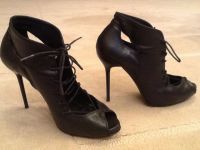 Лот: 11102499. Фото: 2. Шикарные туфли-ботильоны Stradivarius. Женская обувь