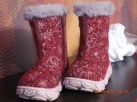 Лот: 3075876. Фото: 2. Зимние сапожки для девочки. Обувь