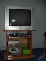 Лот: 59988. Фото: 2. телевизор + tv-тумба+ DVD проигрователь. ТВ и видео
