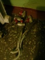 Лот: 9527654. Фото: 2. Чугунные батареи с держателями... Сантехника, водопровод