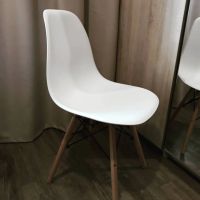 Лот: 12079501. Фото: 2. Новые дизайнерские стулья Eames... Кухонная мебель