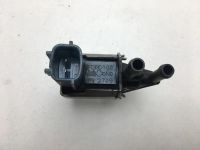 Лот: 20375322. Фото: 3. Клапан вакуумный Nissan Serena... Авто, мото, водный транспорт