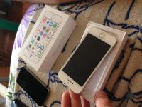 Лот: 5750367. Фото: 2. Продам айфон 5s золото 16гиг. Смартфоны, связь, навигация