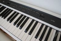 Лот: 2179804. Фото: 3. Японское пианино KORG LP-350 белое. Музыкальные инструменты и оборудование