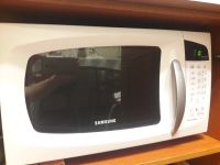 Лот: 11733654. Фото: 3. Микроволновая печь samsung. Бытовая техника