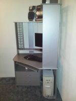 Лот: 4527862. Фото: 2. Стол компьютерный. Офисная мебель и домашние кабинеты