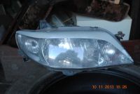 Лот: 3387311. Фото: 2. Фара Mazda Familia. Автозапчасти