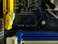 Лот: 21220003. Фото: 2. Мат. плата Foxconn H61M Series... Комплектующие