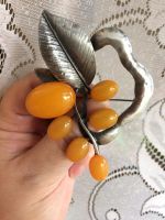 Лот: 11415641. Фото: 6. Брошь с желтыми ягодами