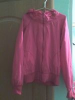 Лот: 4468484. Фото: 4. Куртка легкая розовая. 46 размер. Красноярск
