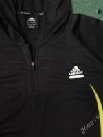 Лот: 1508557. Фото: 2. Спортивная футболка Adidas размер... Спортивная одежда