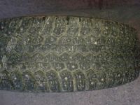 Лот: 8303962. Фото: 2. Зимняя шипованная резина R 15. Шины, Диски