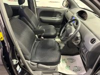 Лот: 24374574. Фото: 12. Toyota Sienta 2013