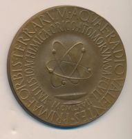 Лот: 16725677. Фото: 2. Польша медаль Мария Складовская-Кюри... Значки, медали, жетоны