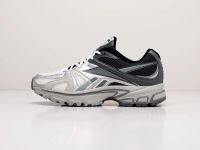 Лот: 17356281. Фото: 5. Кроссовки Vetements x Reebok Spike...