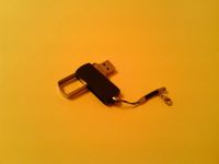 Лот: 3598655. Фото: 2. USB флешка металлическая 32 gb. Носители информации