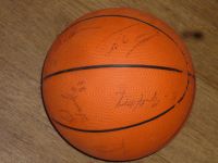 Лот: 4739411. Фото: 4. мяч баскетбольный с автографами...