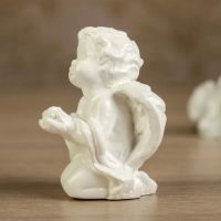 Лот: 20529081. Фото: 2. Статуэтка "Малыш с розой", цвет... Сувениры