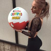 Лот: 8518896. Фото: 5. Гигантский Kinder Сюрприз + плюшевый...