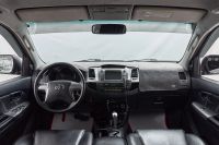Лот: 21980335. Фото: 10. Toyota Hilux 2015