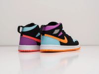 Лот: 18973586. Фото: 3. Кроссовки Nike Air Jordan 1 Mid. Дети растут