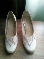 Лот: 8227832. Фото: 2. Итальянские туфли с камнями. Свадебная мода