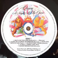 Лот: 18889438. Фото: 4. Виниловая пластинка QUEEN - A...
