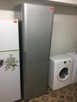 Лот: 8268210. Фото: 2. Б/у серебристый холодильник indesit... Крупная бытовая техника