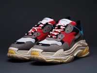 Лот: 17176999. Фото: 2. Кроссовки Balenciaga Triple S... Мужская обувь