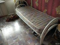 Лот: 8541881. Фото: 2. Кровать с матрасом 1.9 на 0.8. Мебель для спальни
