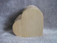 Лот: 19368932. Фото: 2. Шкатулка деревянная Сердце. Сувениры