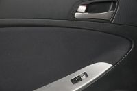 Лот: 24893191. Фото: 10. Hyundai Solaris 2015