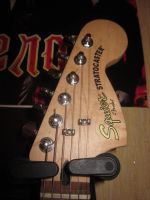Лот: 6210406. Фото: 3. Squier by Fender Deluxe Stratocaster... Музыкальные инструменты и оборудование