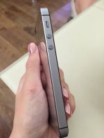 Лот: 6815214. Фото: 4. iPhone 5s space gray 32gb под...