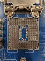Лот: 25672613. Фото: 2. Материнская плата Gigabyte GA-H61M-S1... Комплектующие