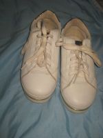 Лот: 19994294. Фото: 2. Белые кроссовки с золотистым задником... Женская обувь