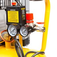 Лот: 20661128. Фото: 9. Компрессор воздушный Denzel BCI2300...