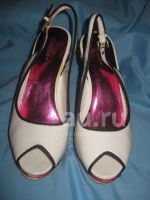 Лот: 19172469. Фото: 2. Хорошенькие босоножки на цветной... Женская обувь