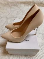 Лот: 23960950. Фото: 2. Туфли Casadei (реплика) 38 размер. Женская обувь